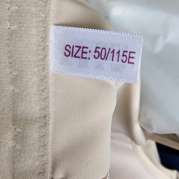 New comfy bra size 50 or 46DDD beige - Picture 3 of 4